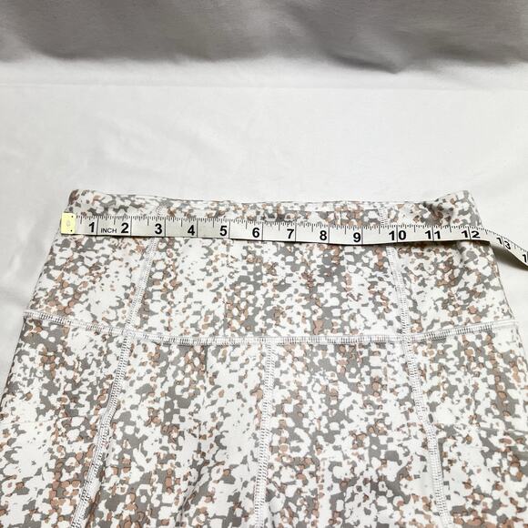 Athleta Leggings Size ST White Gray Pink Animal Print Side Pockets High Rise - Picture 7 of 9
